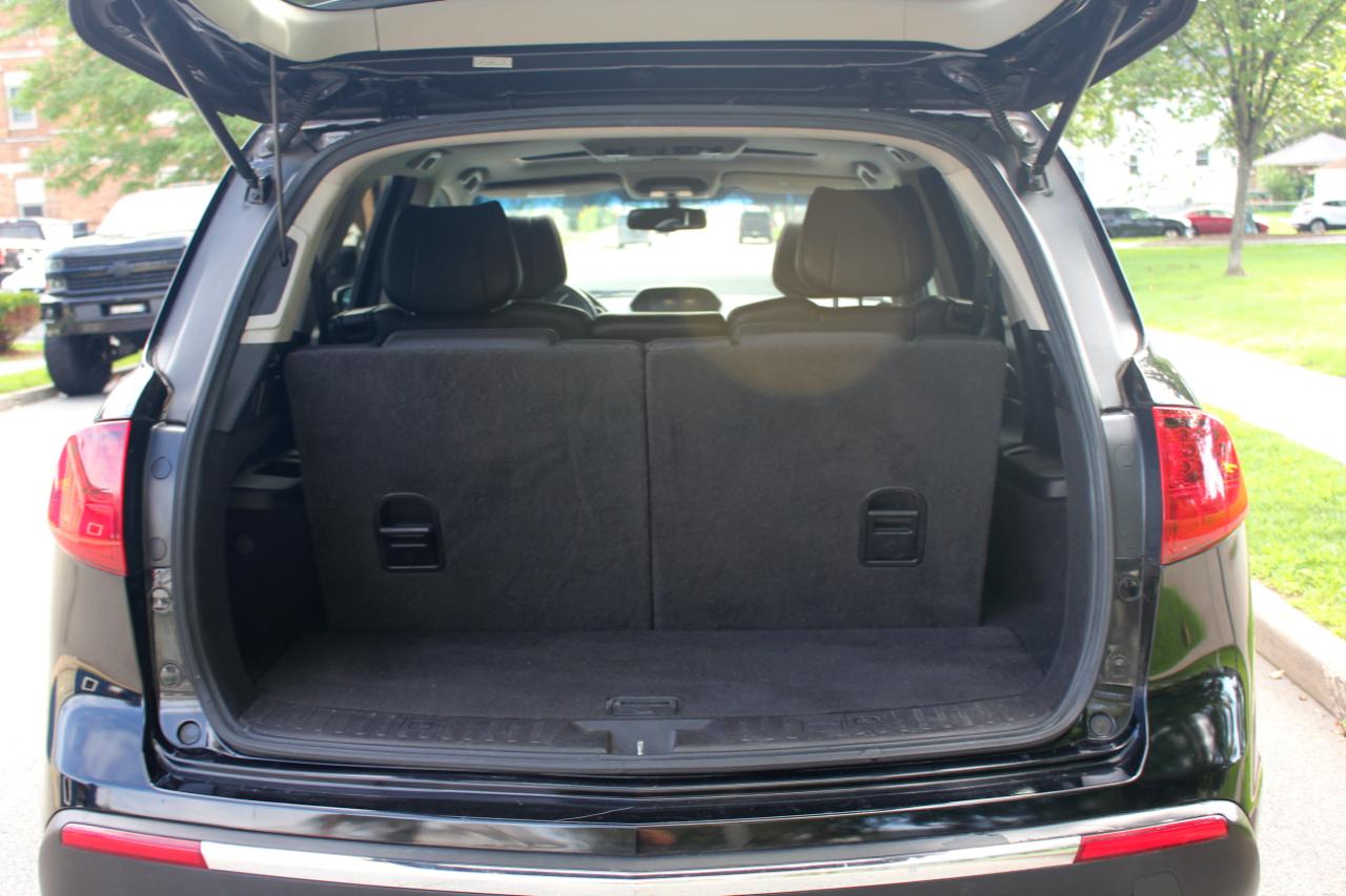 Acura MDX 6-Spd AT w/Tech and Entertainment Package 2011