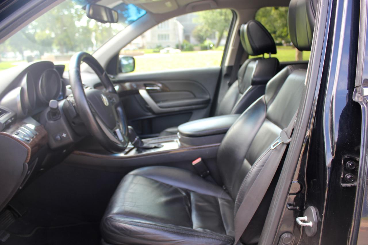Acura MDX 6-Spd AT w/Tech and Entertainment Package 2011