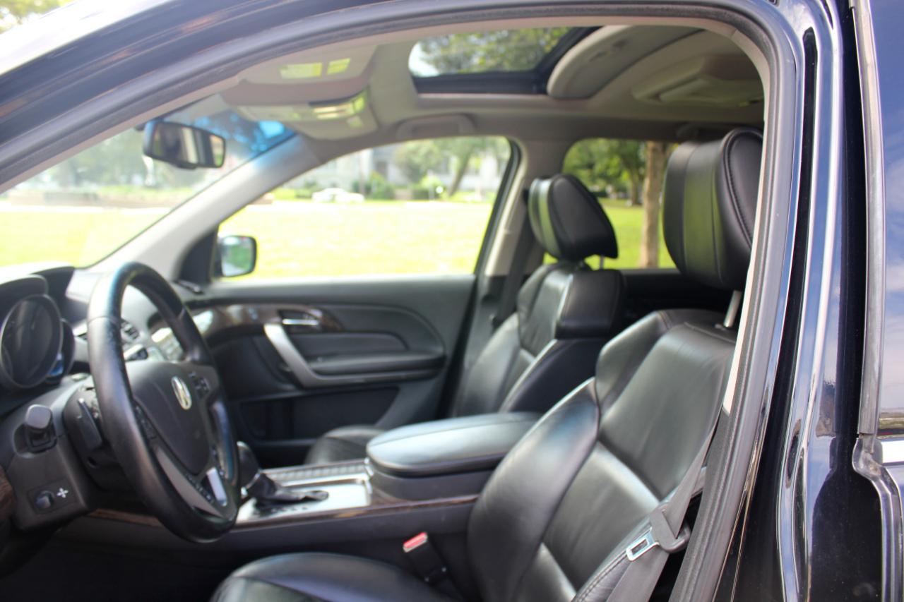 Acura MDX 6-Spd AT w/Tech and Entertainment Package 2011