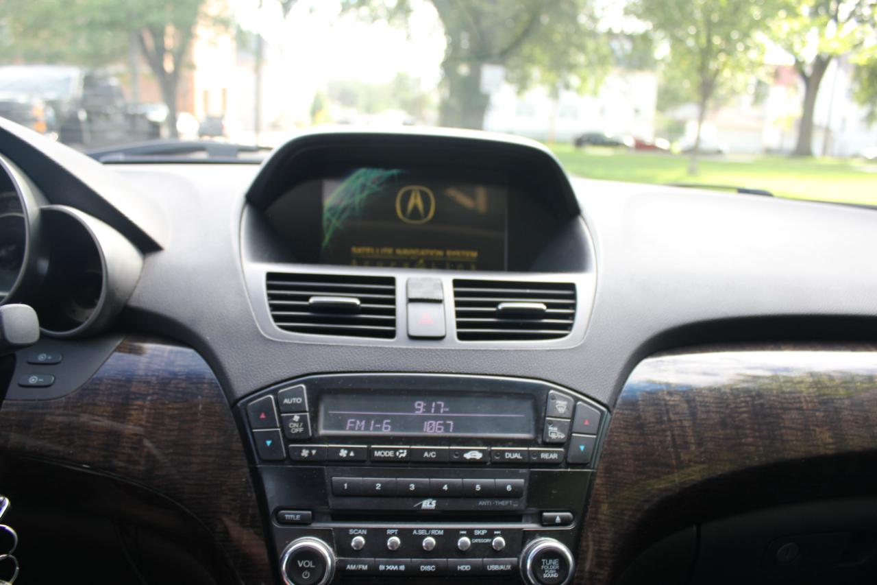 Acura MDX 6-Spd AT w/Tech and Entertainment Package 2011