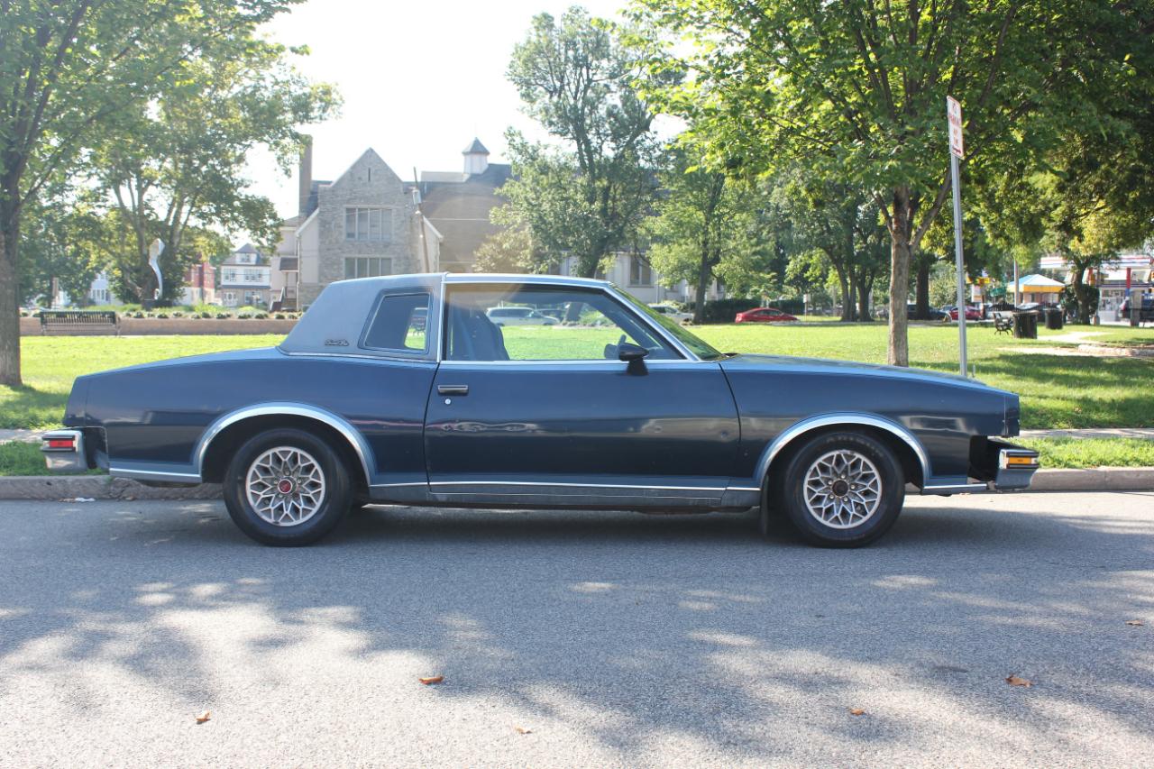 Pontiac Grand Prix  1980