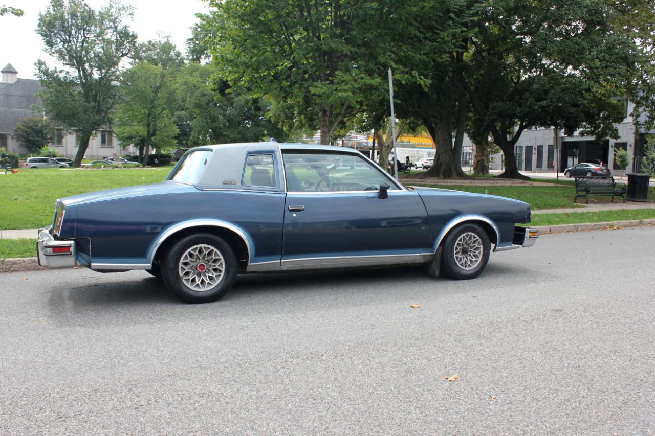 Pontiac Grand Prix  1980