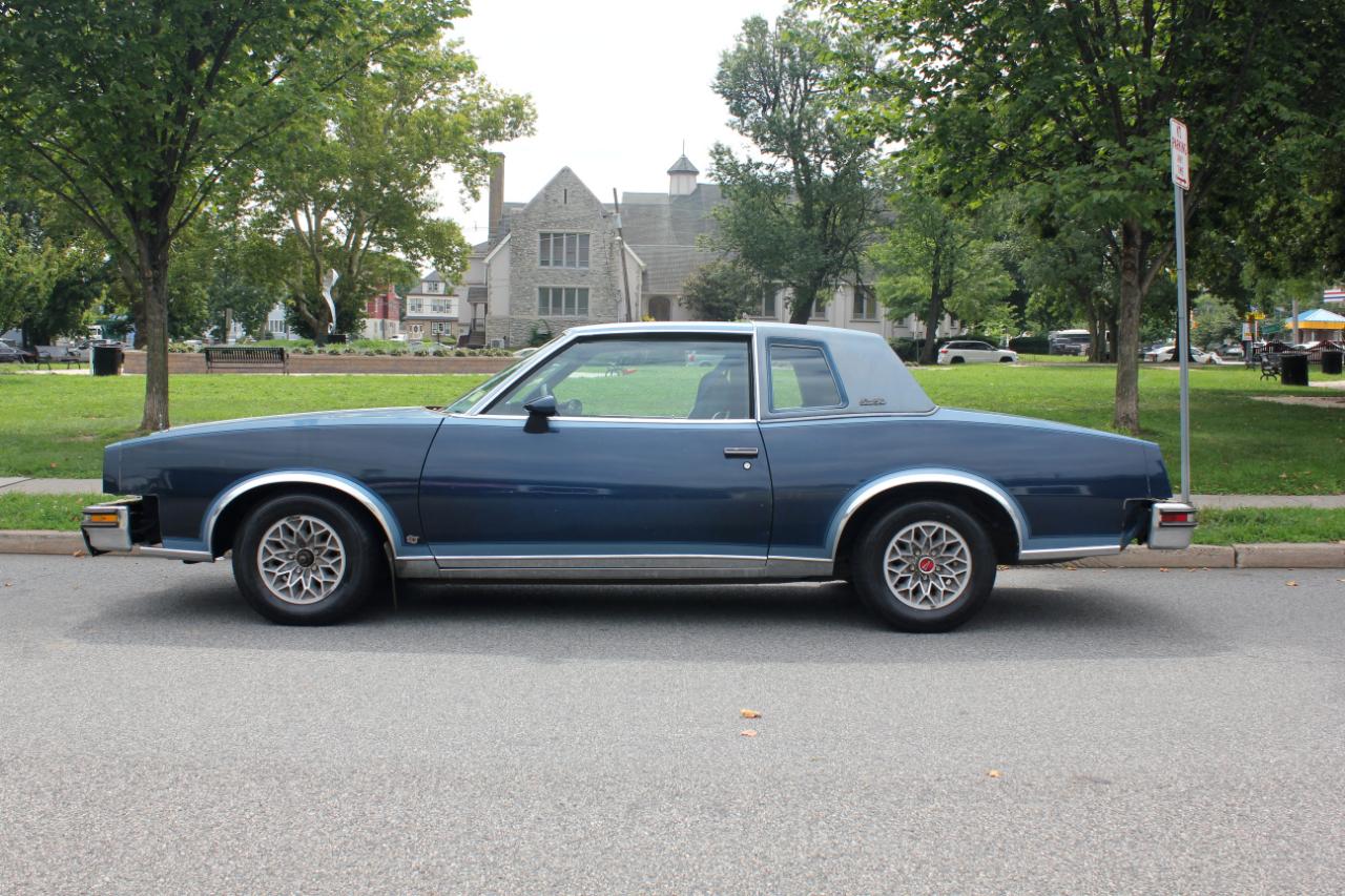 Pontiac Grand Prix  1980