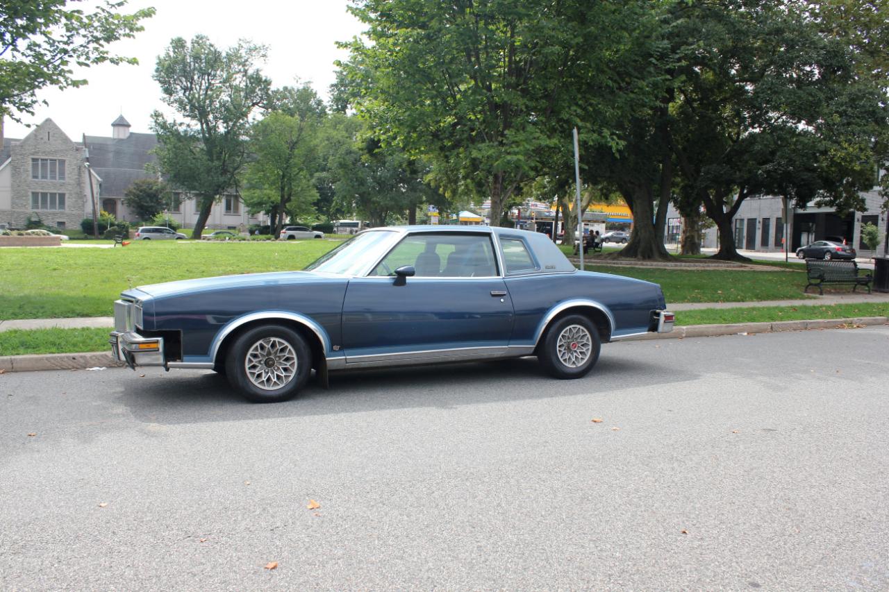Pontiac Grand Prix  1980