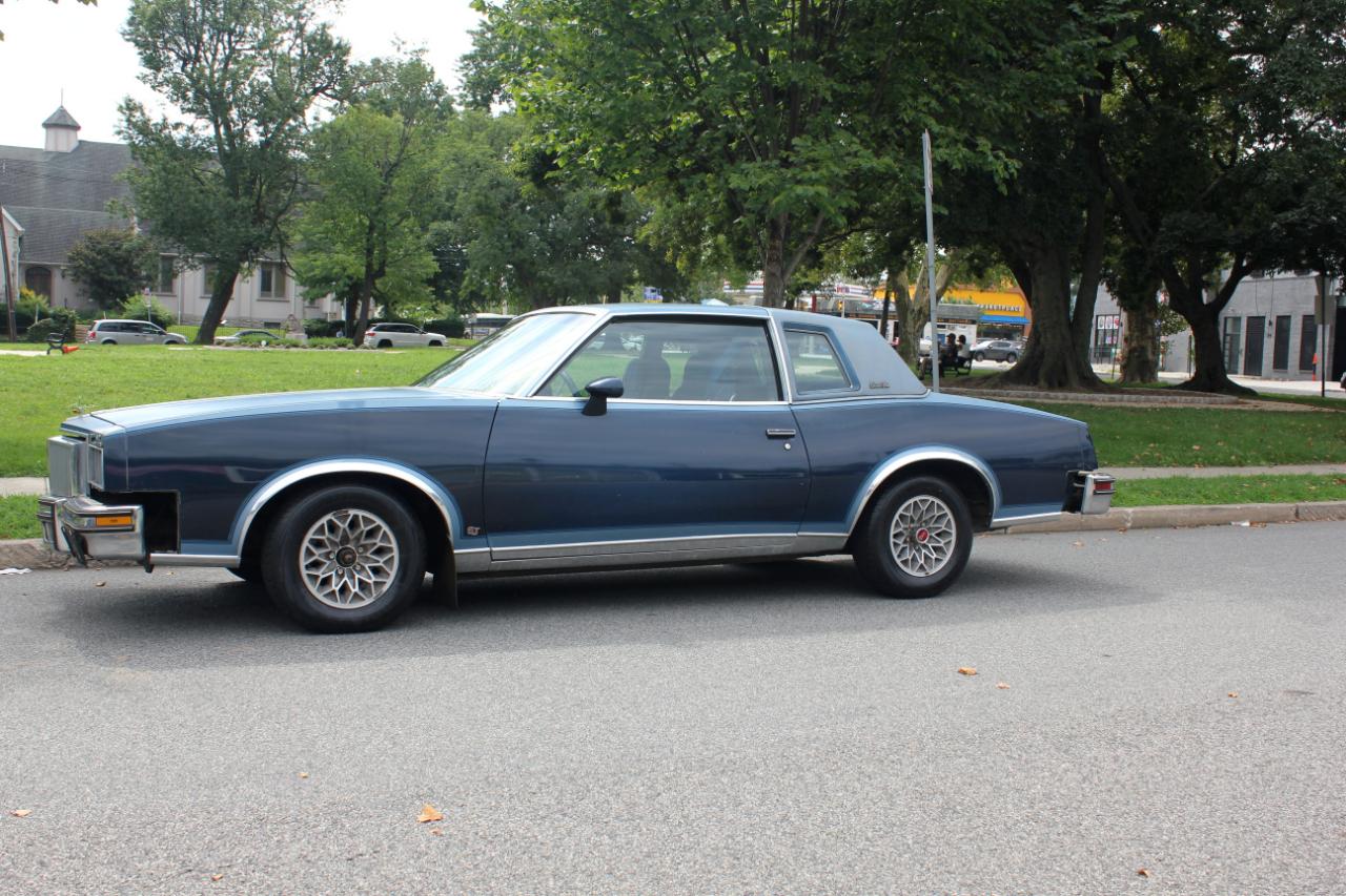 Pontiac Grand Prix  1980