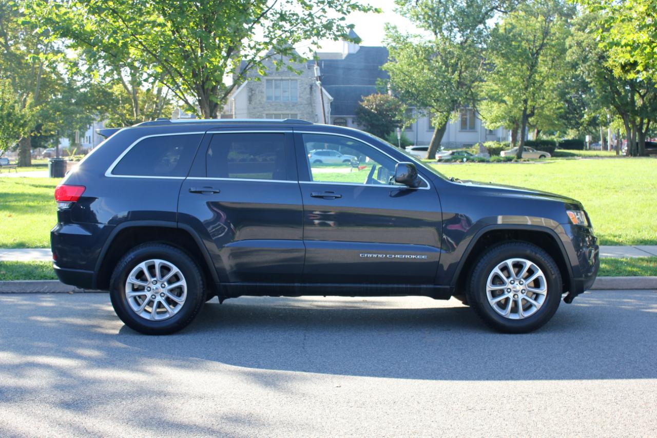 Jeep Grand Cherokee Laredo 4WD 2015