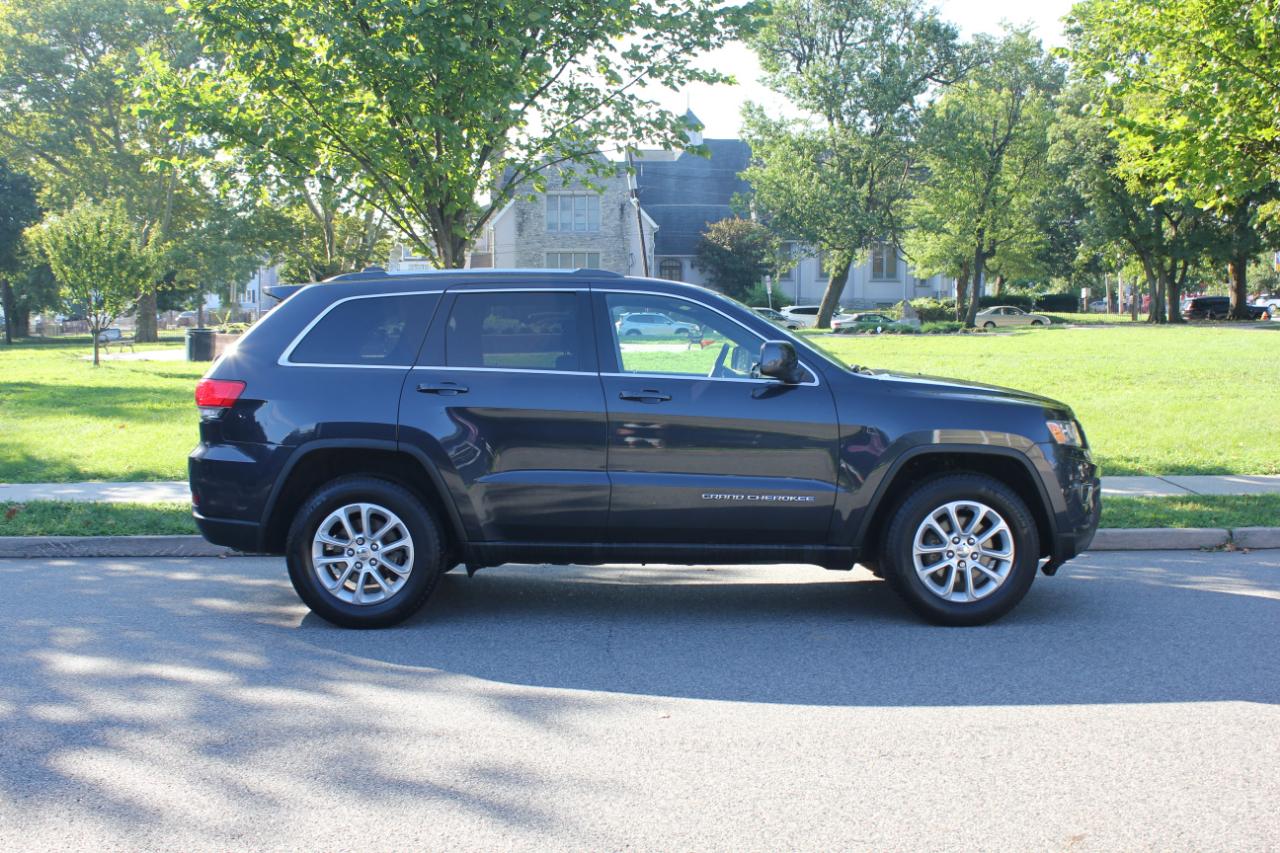 Jeep Grand Cherokee Laredo 4WD 2015