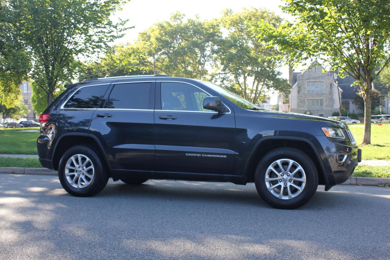 Jeep Grand Cherokee Laredo 4WD 2015