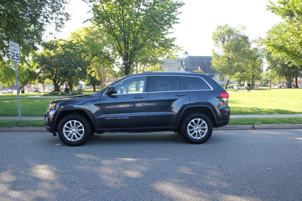 Jeep Grand Cherokee Laredo 4WD 2015