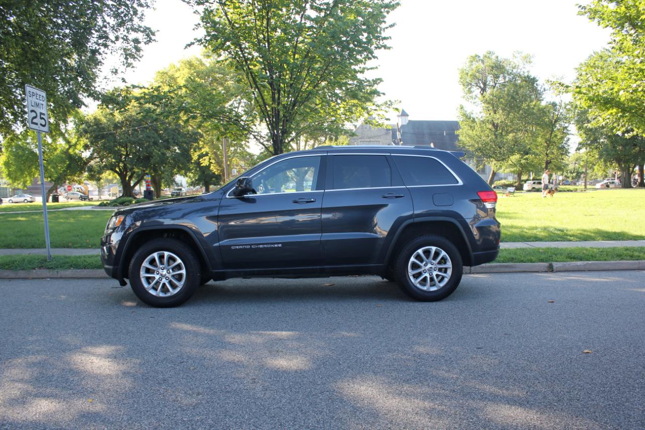 Jeep Grand Cherokee Laredo 4WD 2015