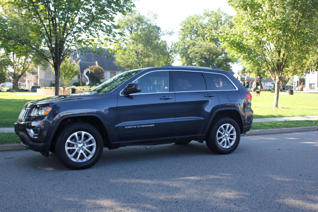 Jeep Grand Cherokee Laredo 4WD 2015