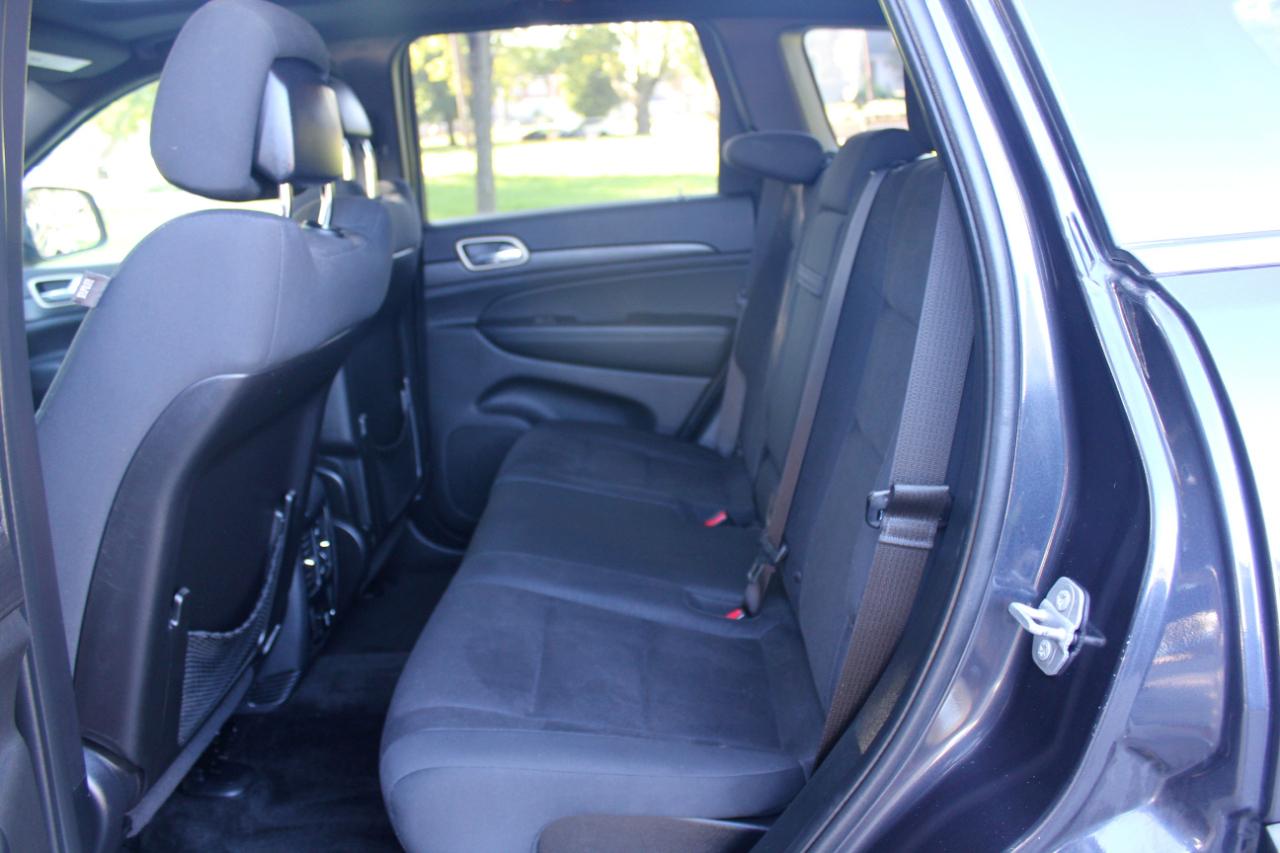 Jeep Grand Cherokee Laredo 4WD 2015