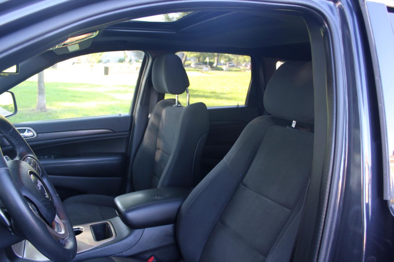 Jeep Grand Cherokee Laredo 4WD 2015