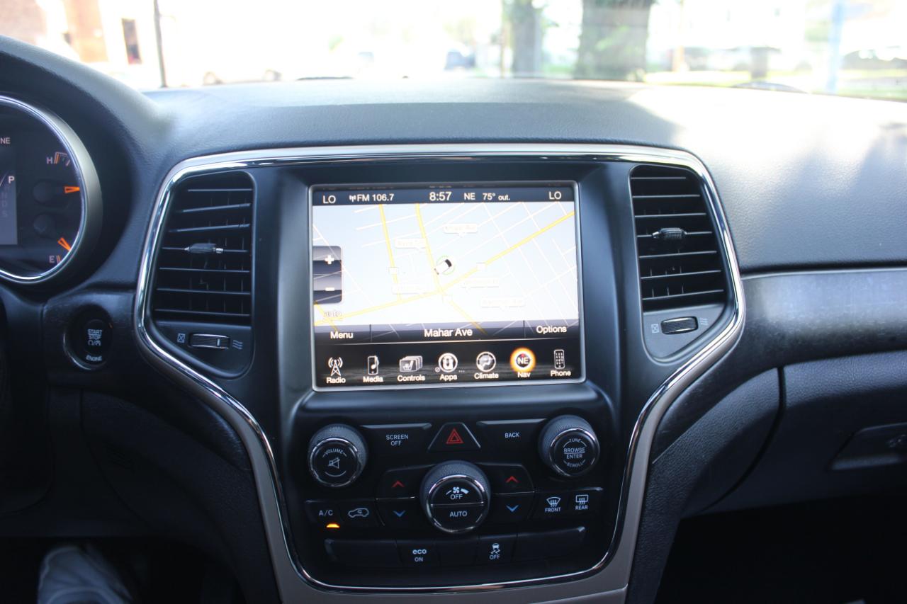 Jeep Grand Cherokee Laredo 4WD 2015