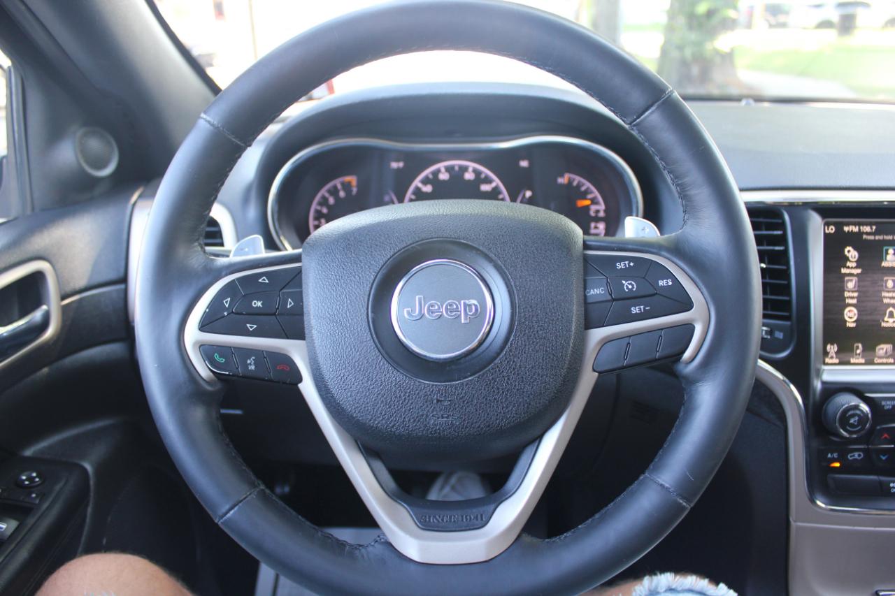 Jeep Grand Cherokee Laredo 4WD 2015