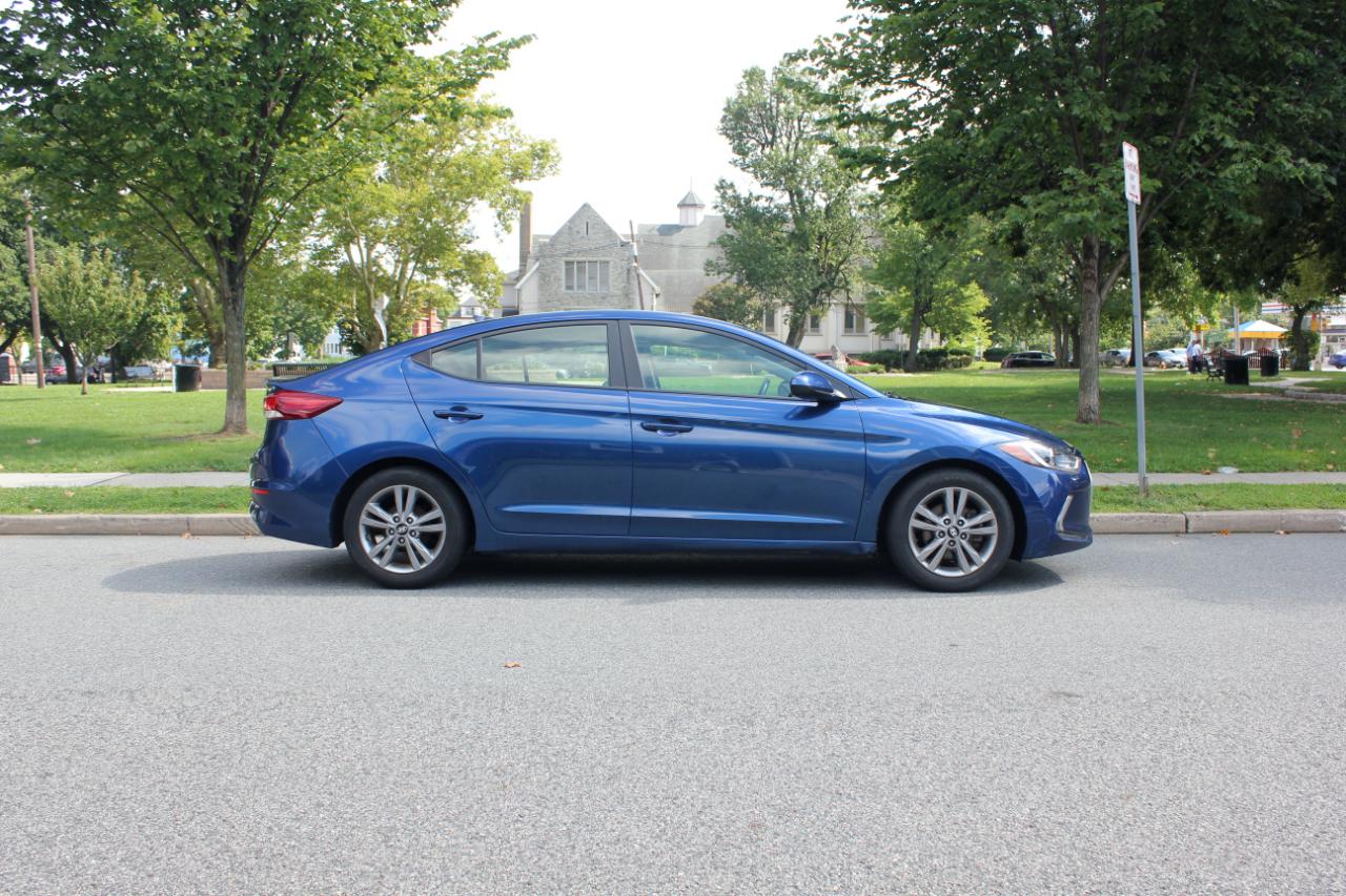 Hyundai Elantra SE 2017