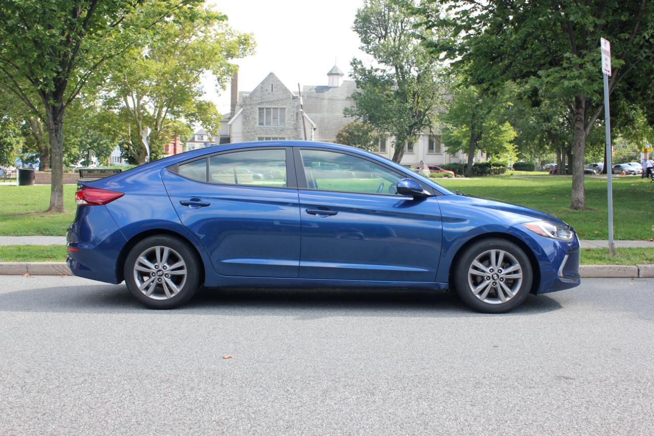 Hyundai Elantra SE 2017