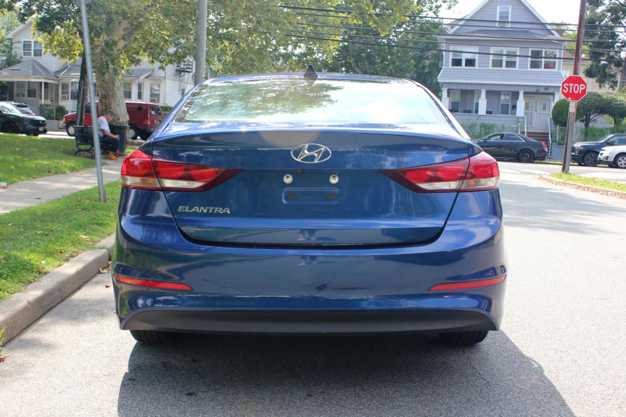 Hyundai Elantra SE 2017