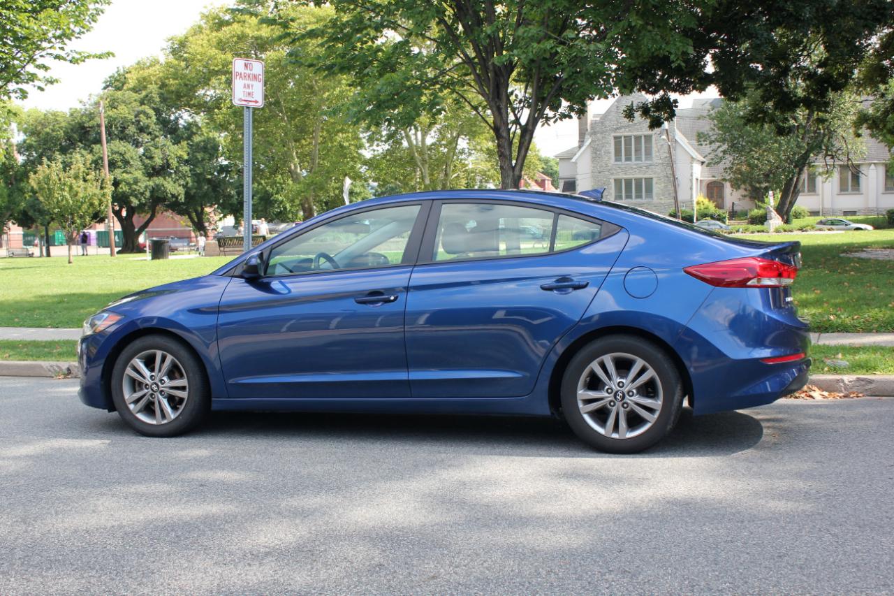 Hyundai Elantra SE 2017