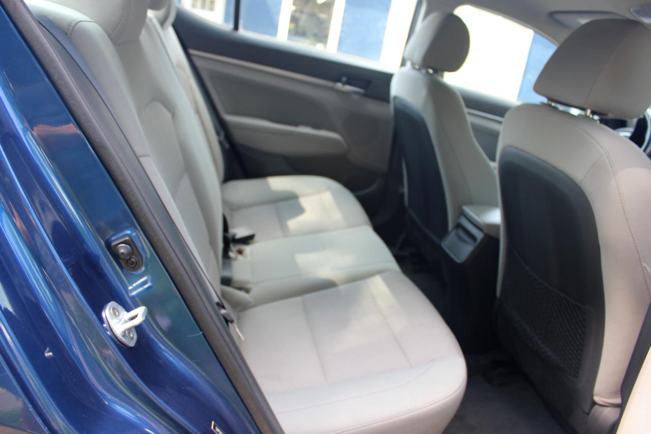 Hyundai Elantra SE 2017