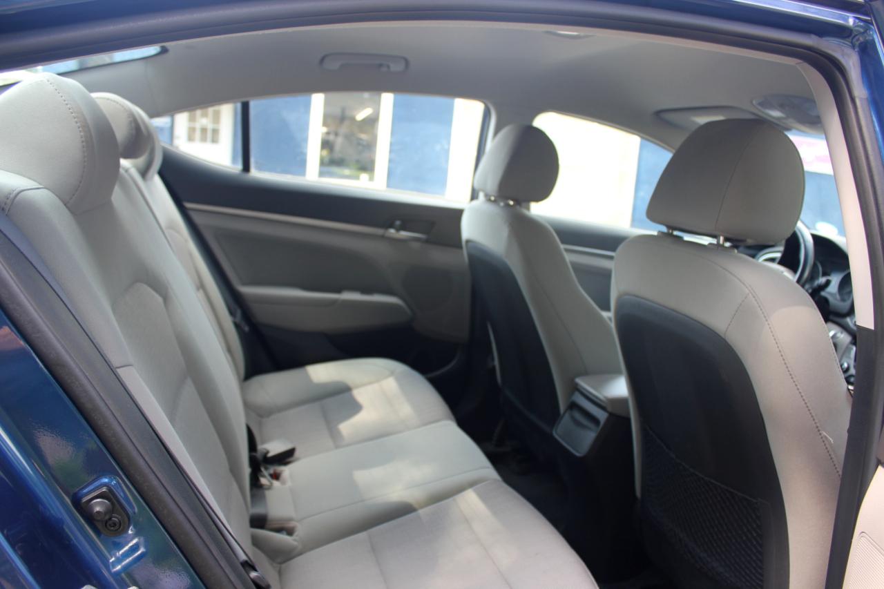Hyundai Elantra SE 2017