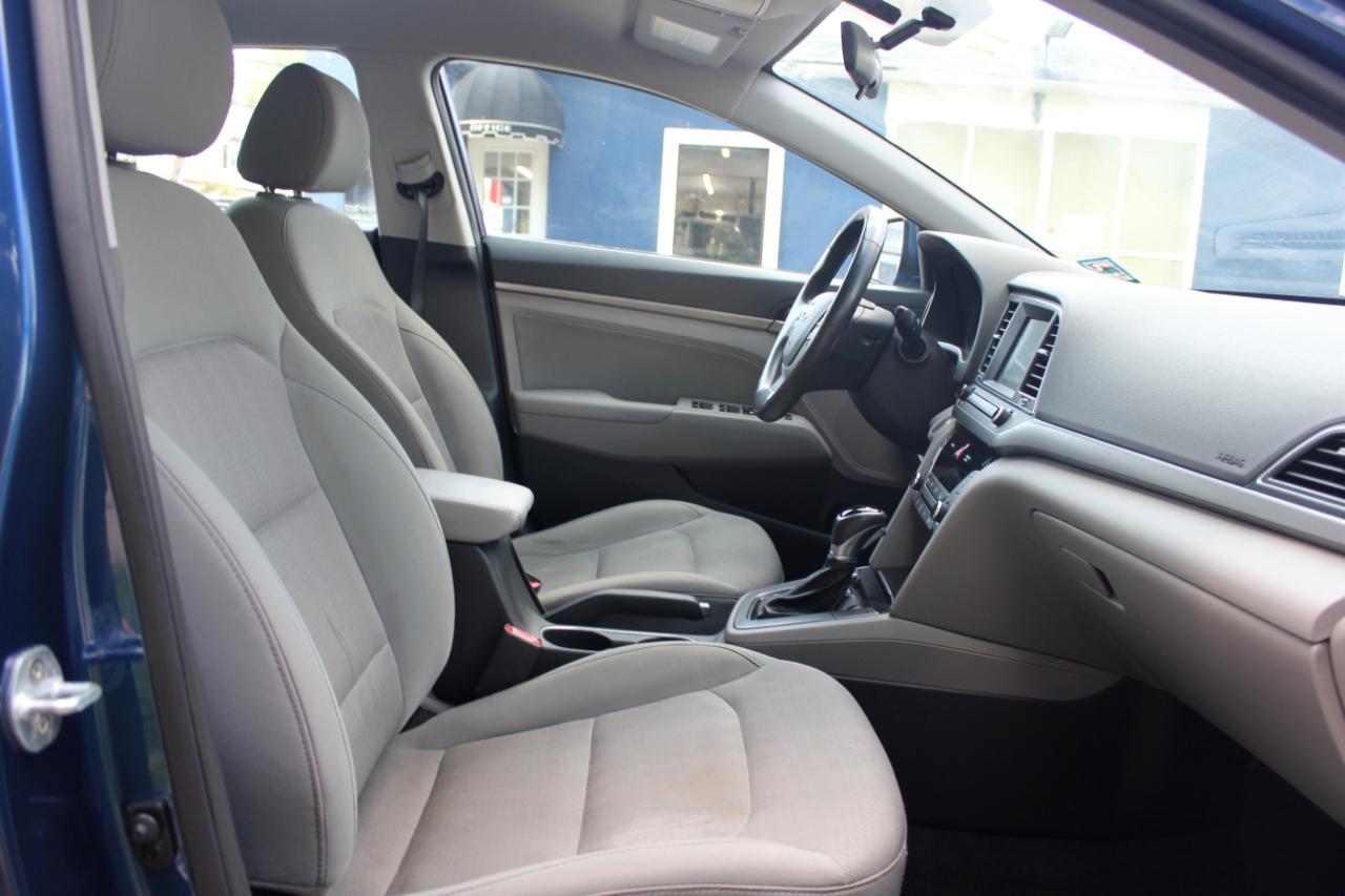 Hyundai Elantra SE 2017
