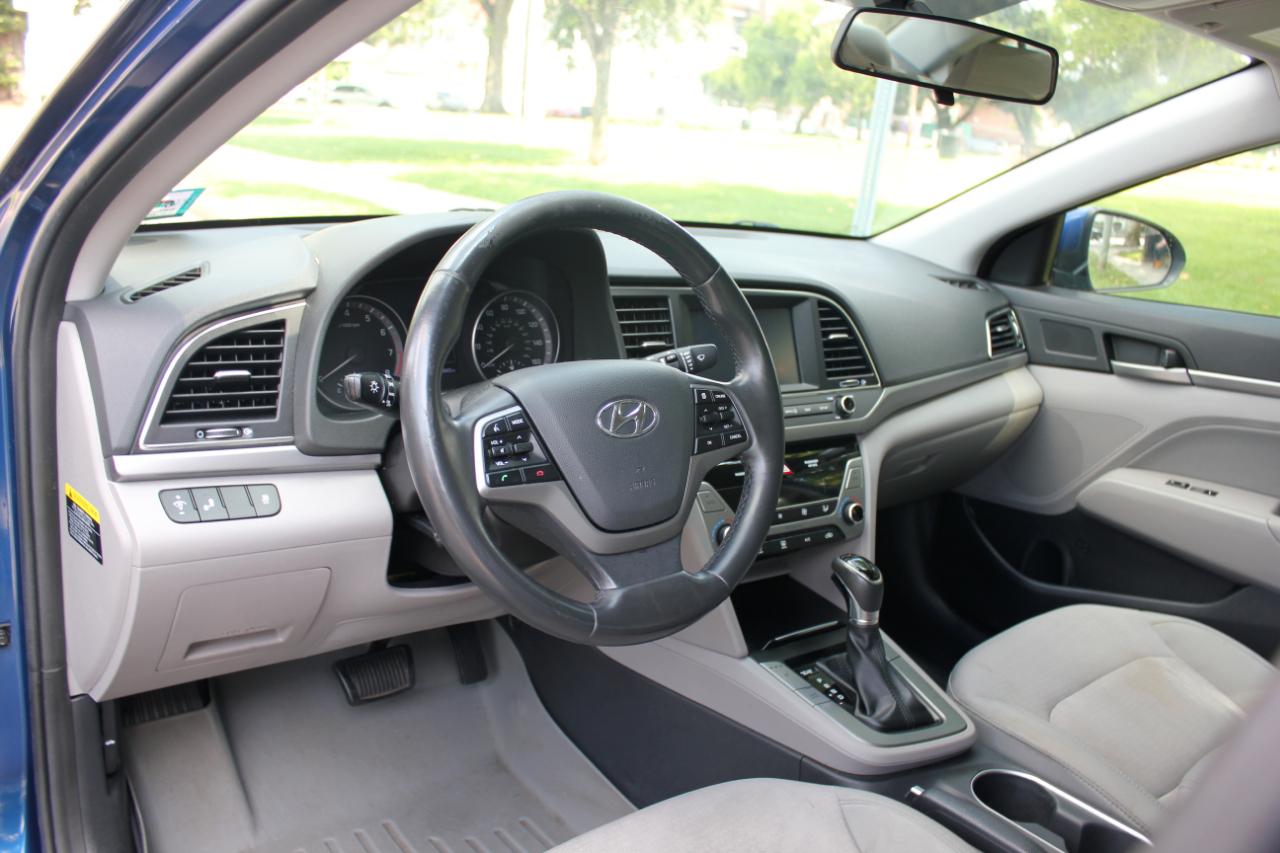 Hyundai Elantra SE 2017