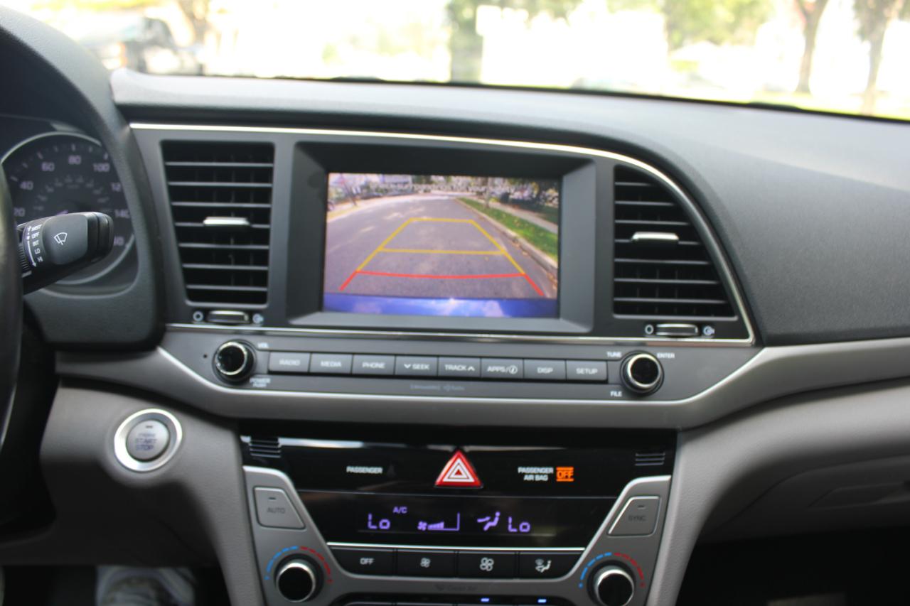 Hyundai Elantra SE 2017