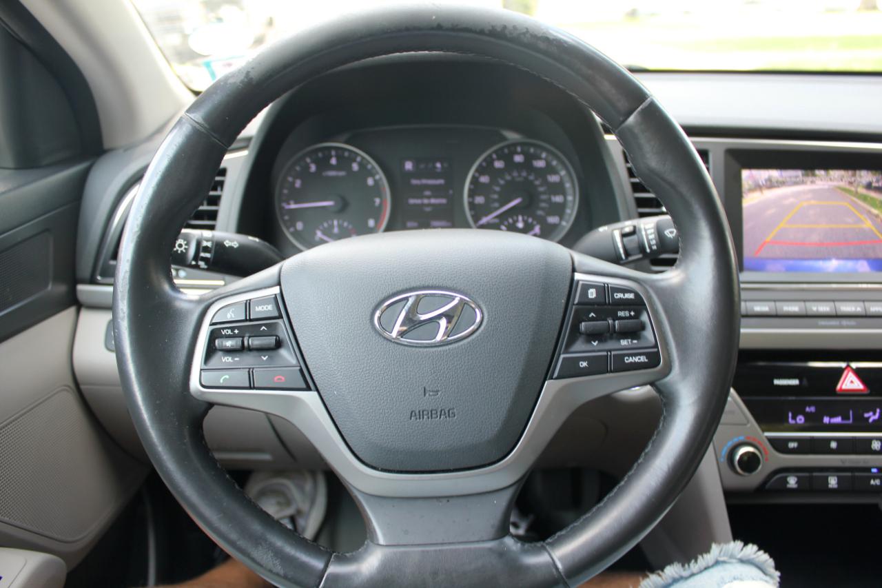 Hyundai Elantra SE 2017