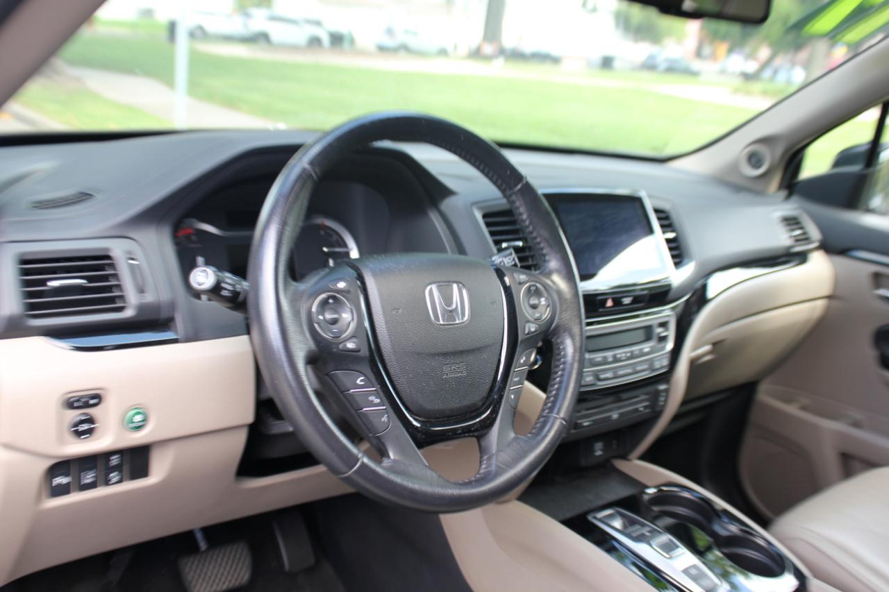 Honda Pilot Touring 4WD 2017