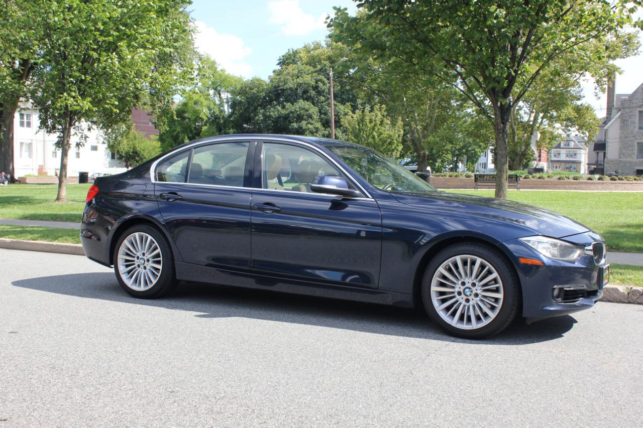 BMW 3-Series 335i xDrive Sedan 2013
