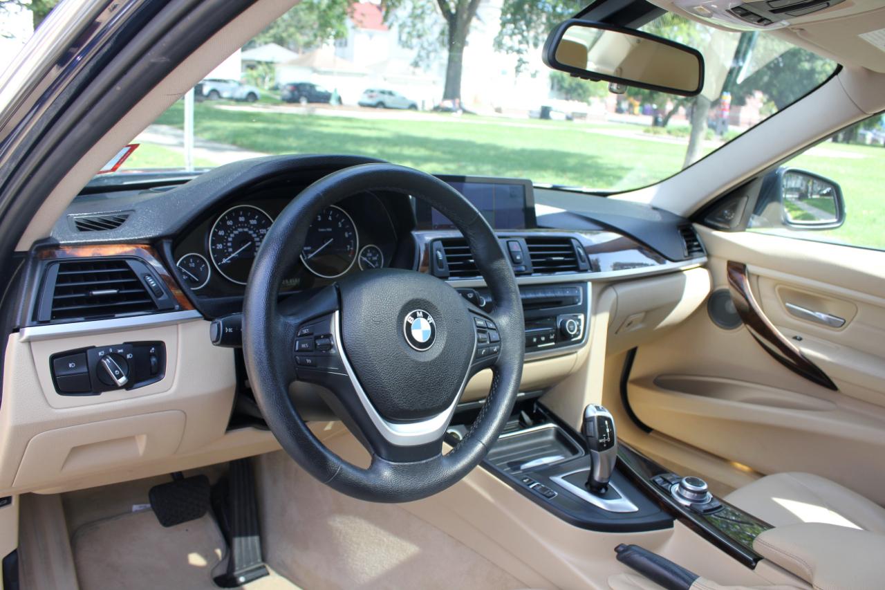 BMW 3-Series 335i xDrive Sedan 2013