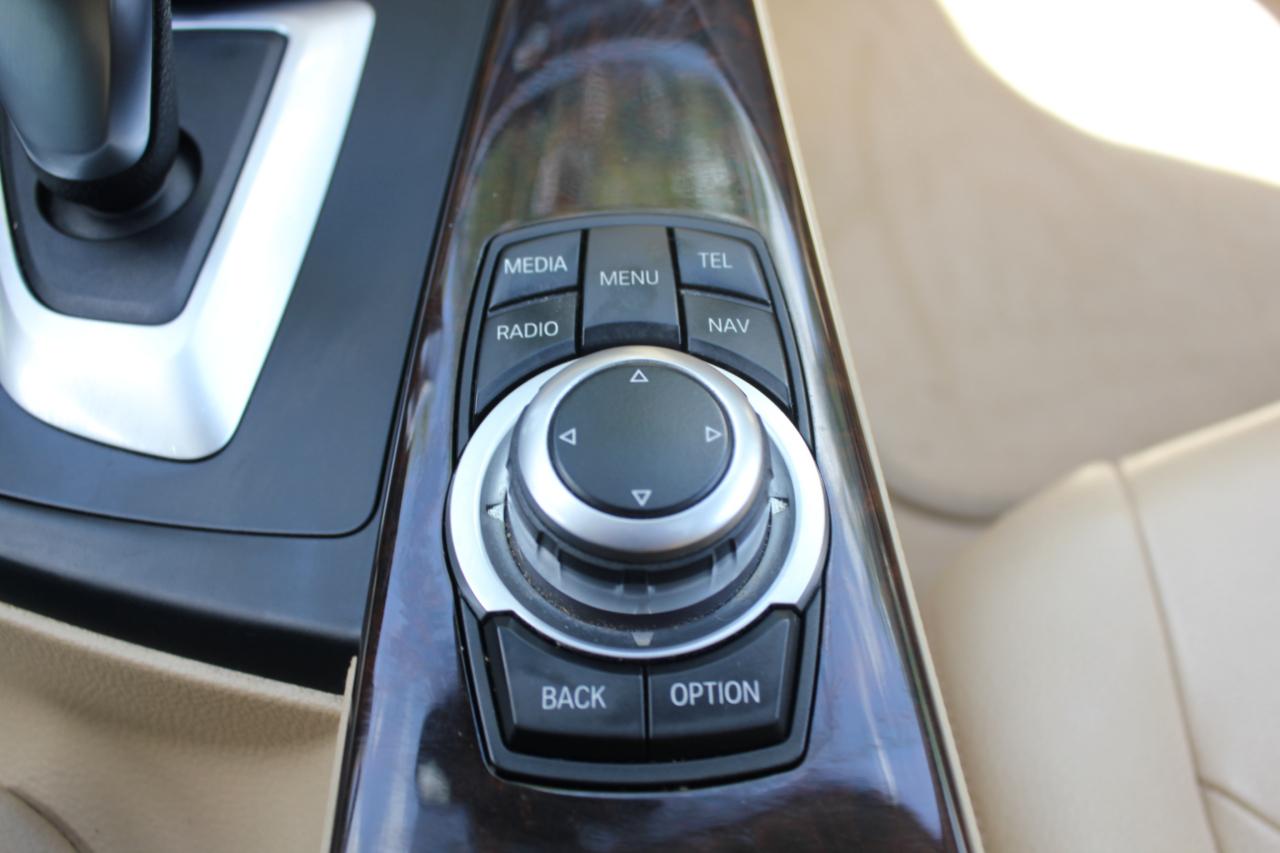 BMW 3-Series 335i xDrive Sedan 2013