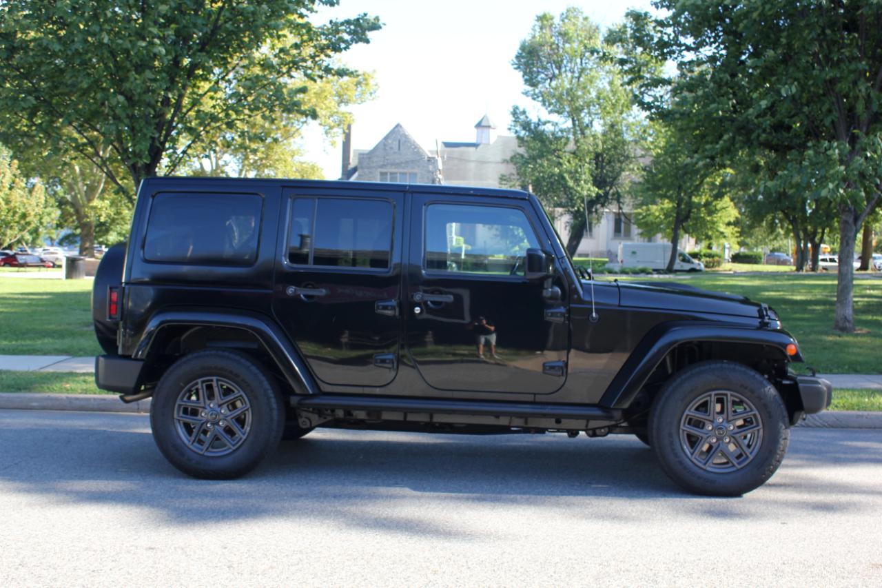 Jeep Wrangler Unlimited Sahara 4WD 2015