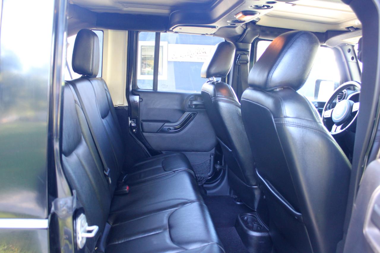 Jeep Wrangler Unlimited Sahara 4WD 2015