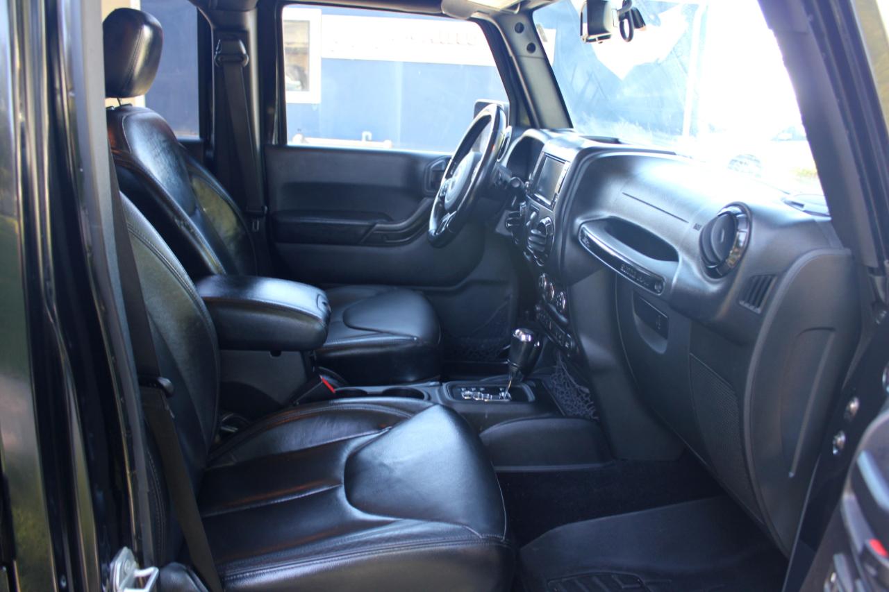 Jeep Wrangler Unlimited Sahara 4WD 2015