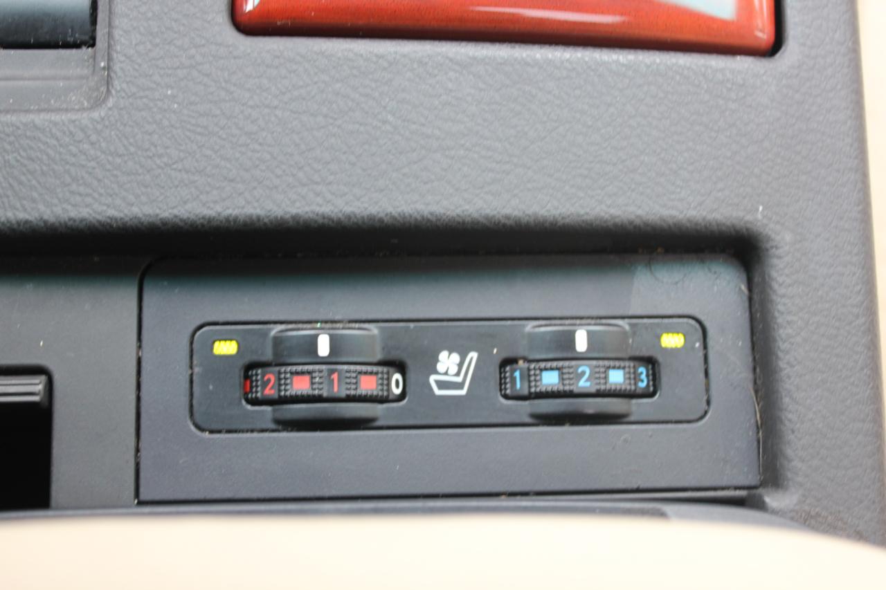 Lexus RX 450h AWD 2011