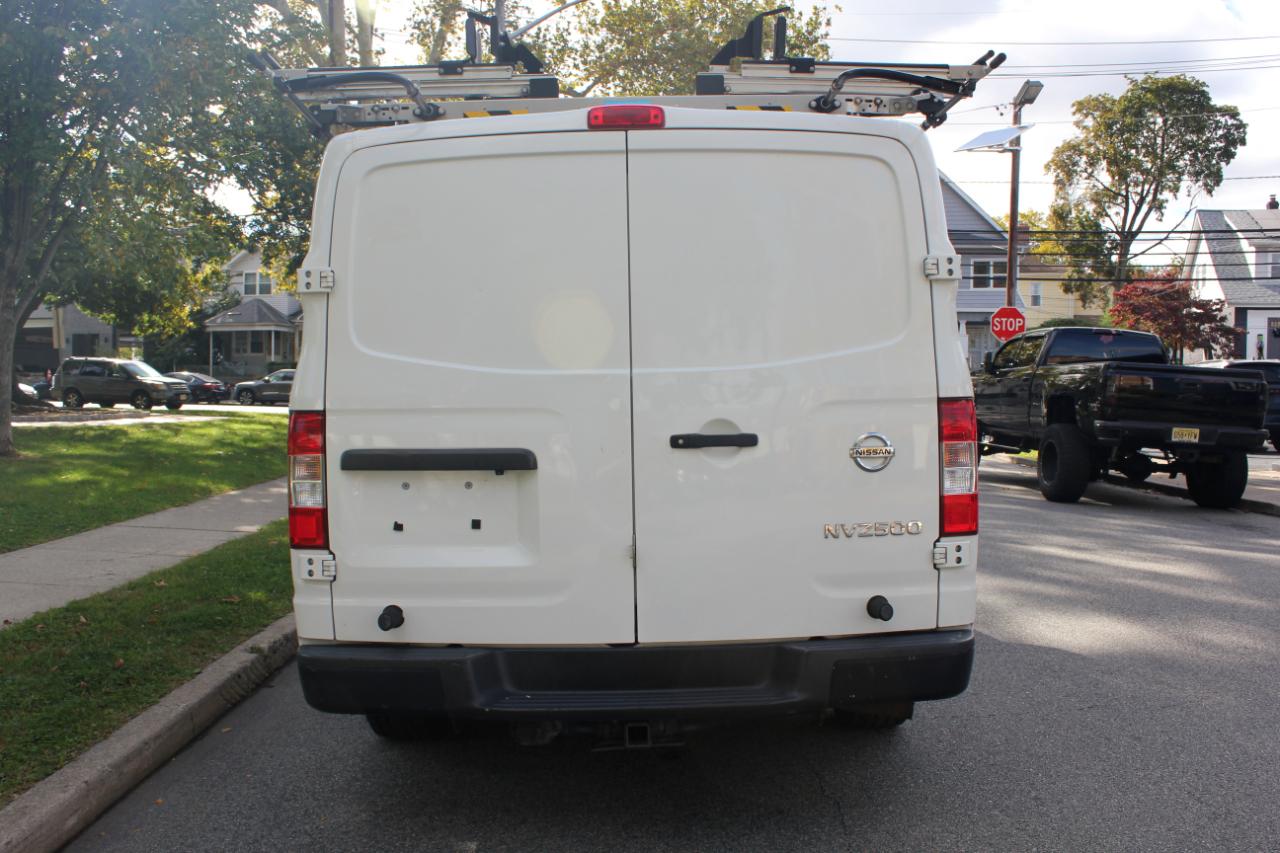 Nissan NV Cargo 2500 HD S V6 2020