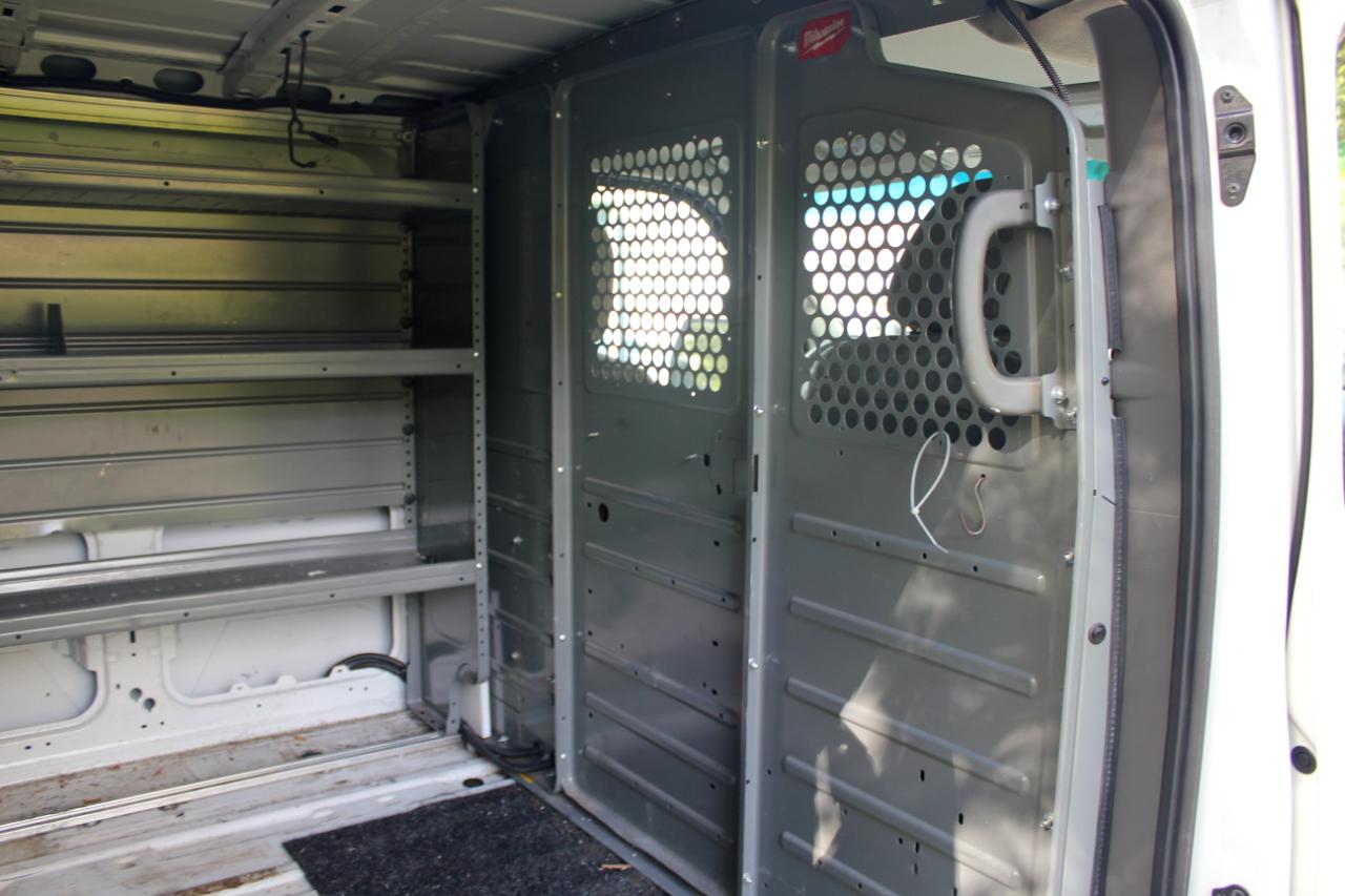 Nissan NV Cargo 2500 HD S V6 2020