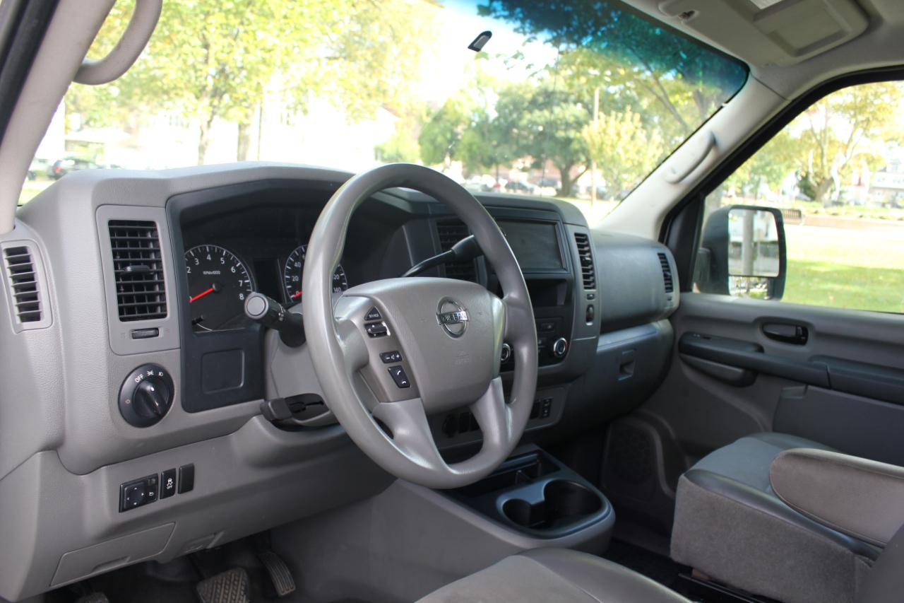 Nissan NV Cargo 2500 HD S V6 2020