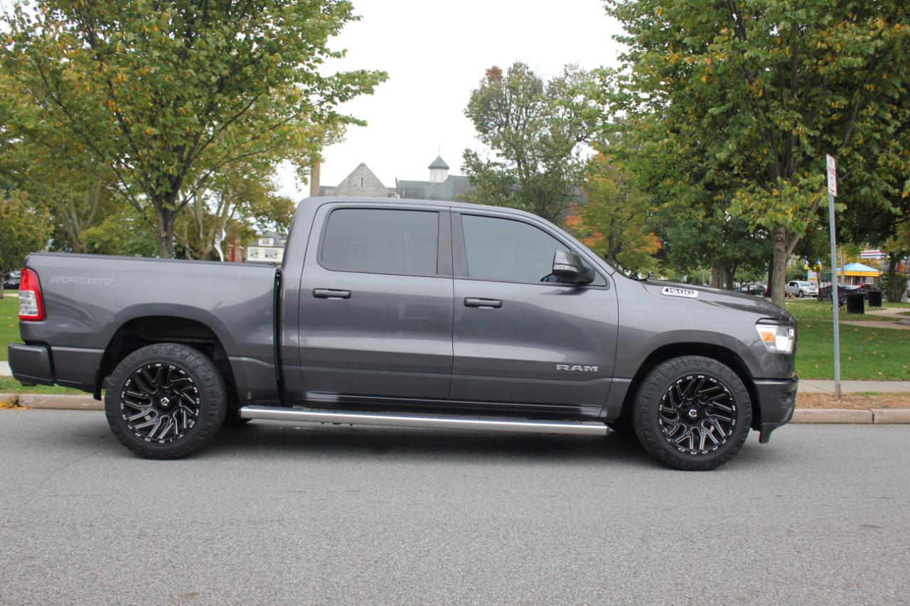 RAM 1500 Big Horn Crew Cab SWB 4WD 2020