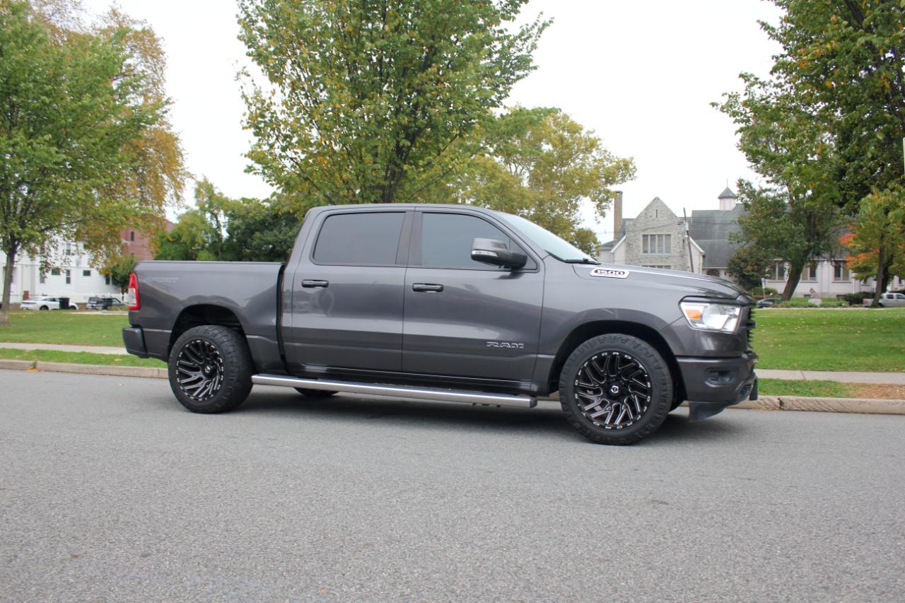 RAM 1500 Big Horn Crew Cab SWB 4WD 2020