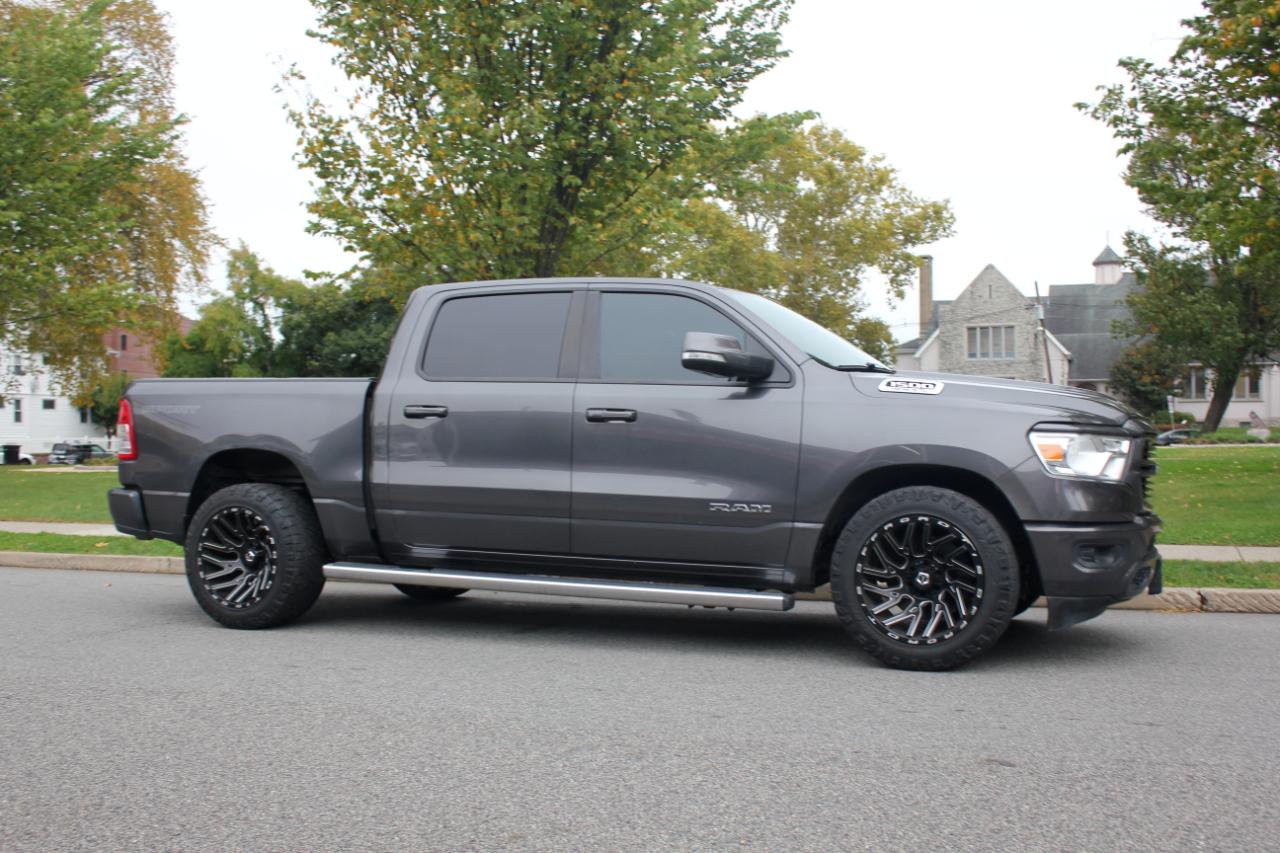 RAM 1500 Big Horn Crew Cab SWB 4WD 2020