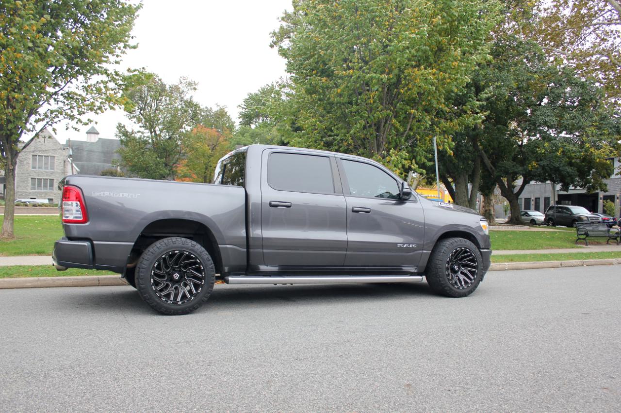 RAM 1500 Big Horn Crew Cab SWB 4WD 2020