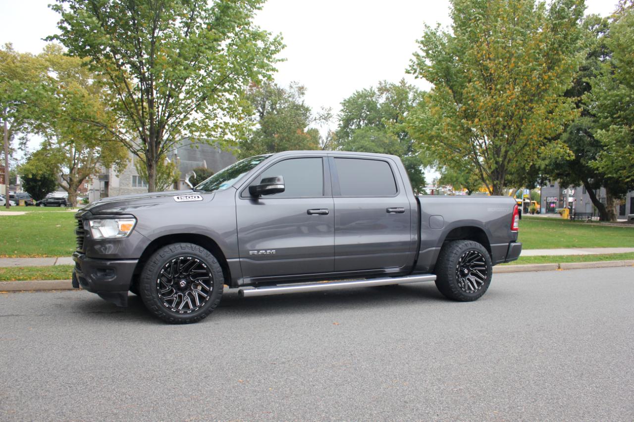 RAM 1500 Big Horn Crew Cab SWB 4WD 2020