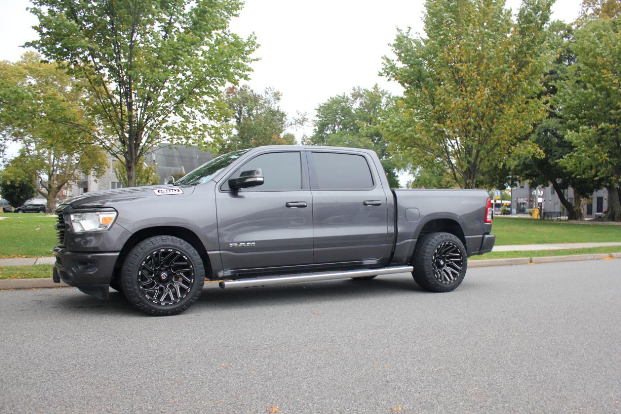 RAM 1500 Big Horn Crew Cab SWB 4WD 2020
