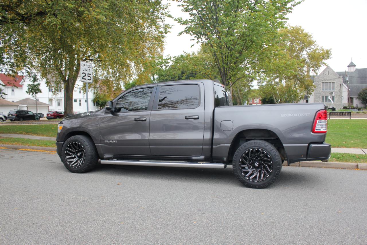 RAM 1500 Big Horn Crew Cab SWB 4WD 2020