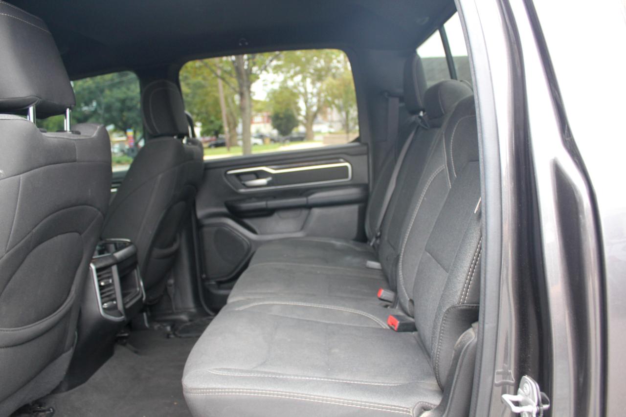 RAM 1500 Big Horn Crew Cab SWB 4WD 2020