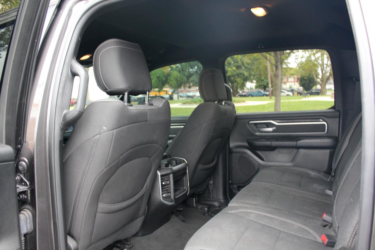 RAM 1500 Big Horn Crew Cab SWB 4WD 2020