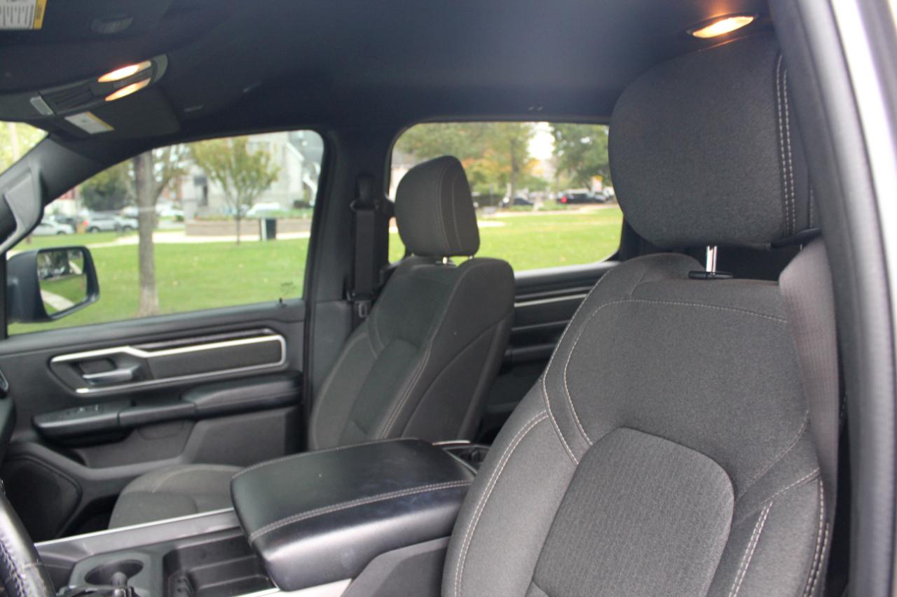 RAM 1500 Big Horn Crew Cab SWB 4WD 2020